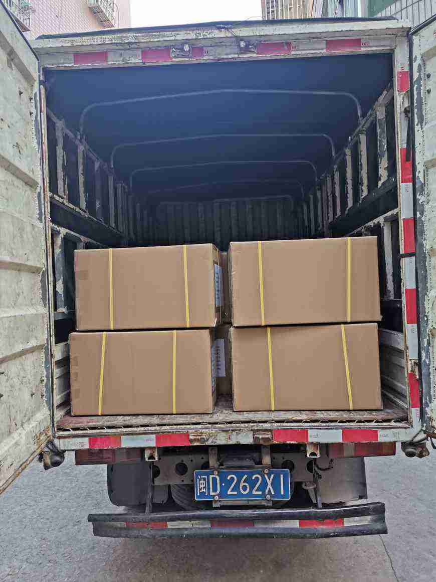 Entrega de 1500 piezas al aeropuerto para env&iacute;o a&eacute;reo 2020 02 22 5