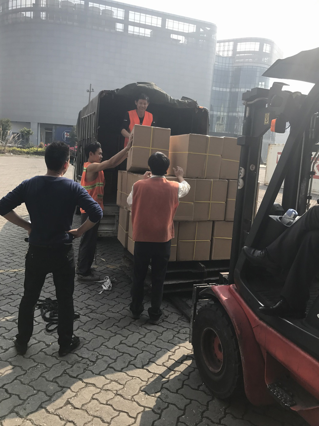 No el&eacute;ctrico-DIY-Bidet-WC-Attachment-Shipment-to-UK-11