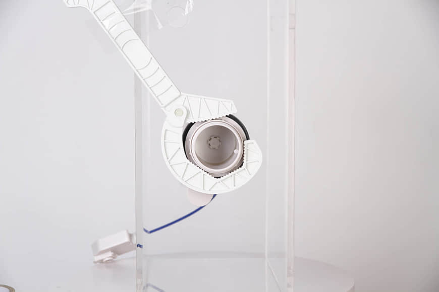 Llave para v&aacute;lvula de llenado de inodoro y v&aacute;lvula de descarga 2