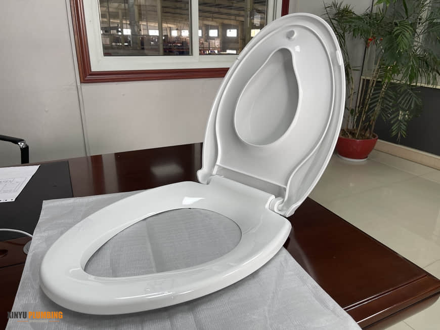 Asiento de inodoro para beb&eacute; alargado 11